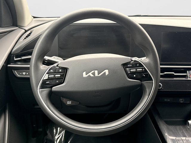 Used 2023 Kia Niro LX FWD image 12