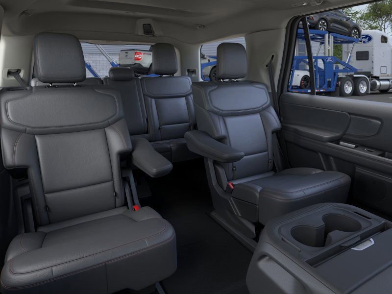 New 2025 Ford Expedition Active image 11