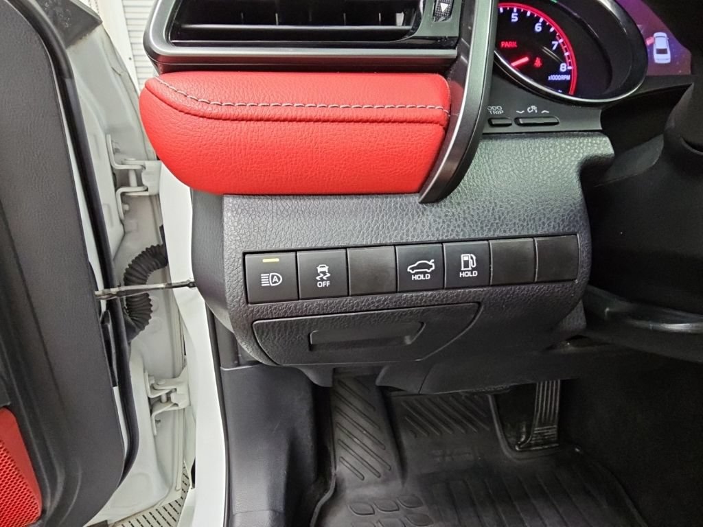 Used 2019 Toyota Camry XSE w/ Navigation Package FWD image 29