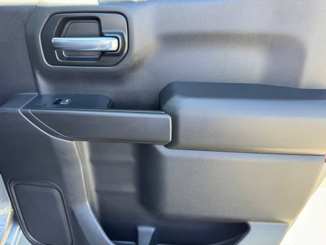 Used 2020 Chevrolet Silverado 1500 Custom w/ Custom Value Package RWD image 10