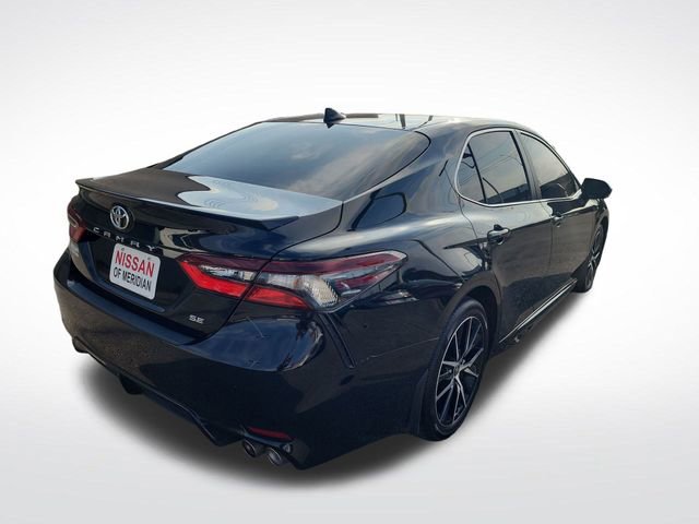 Used 2024 Toyota Camry SE w/ Convenience Package image 4