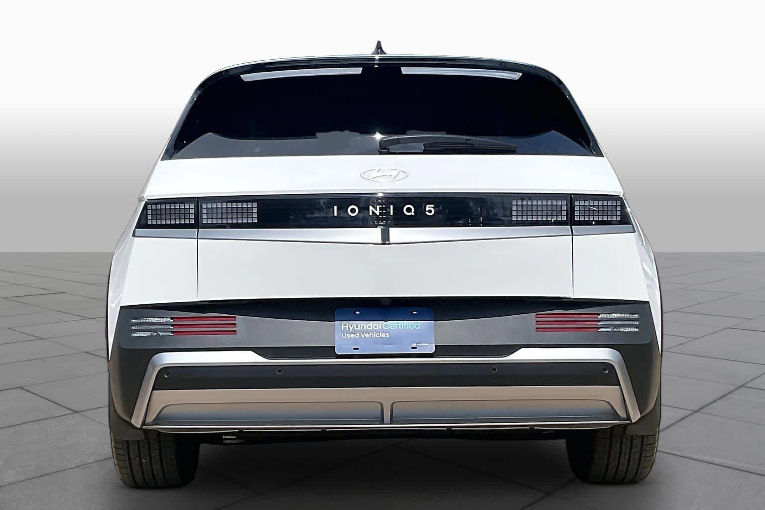 Certified 2026 Hyundai Ioniq 5 SEL RWD image 4