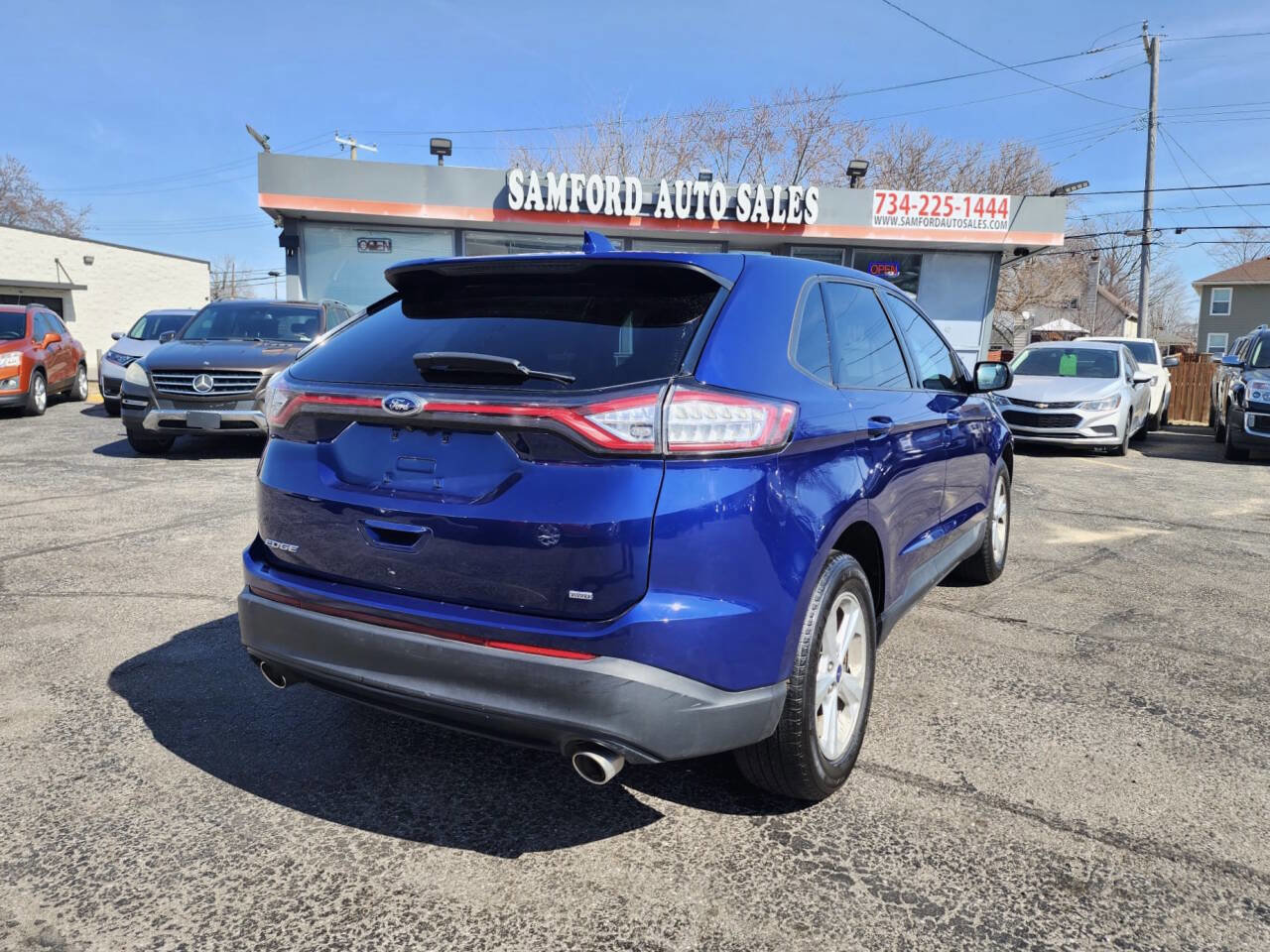 Used 2015 Ford Edge SE image 12