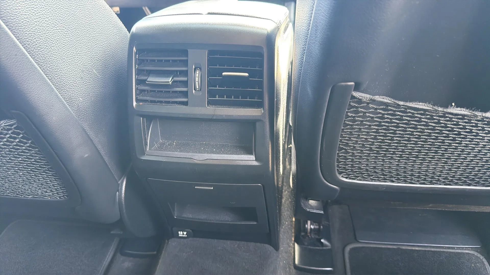 Used 2014 Mercedes-Benz ML 350 ML 350 4MATIC Sport Utility 4D w/ Premium 1 Package image 36