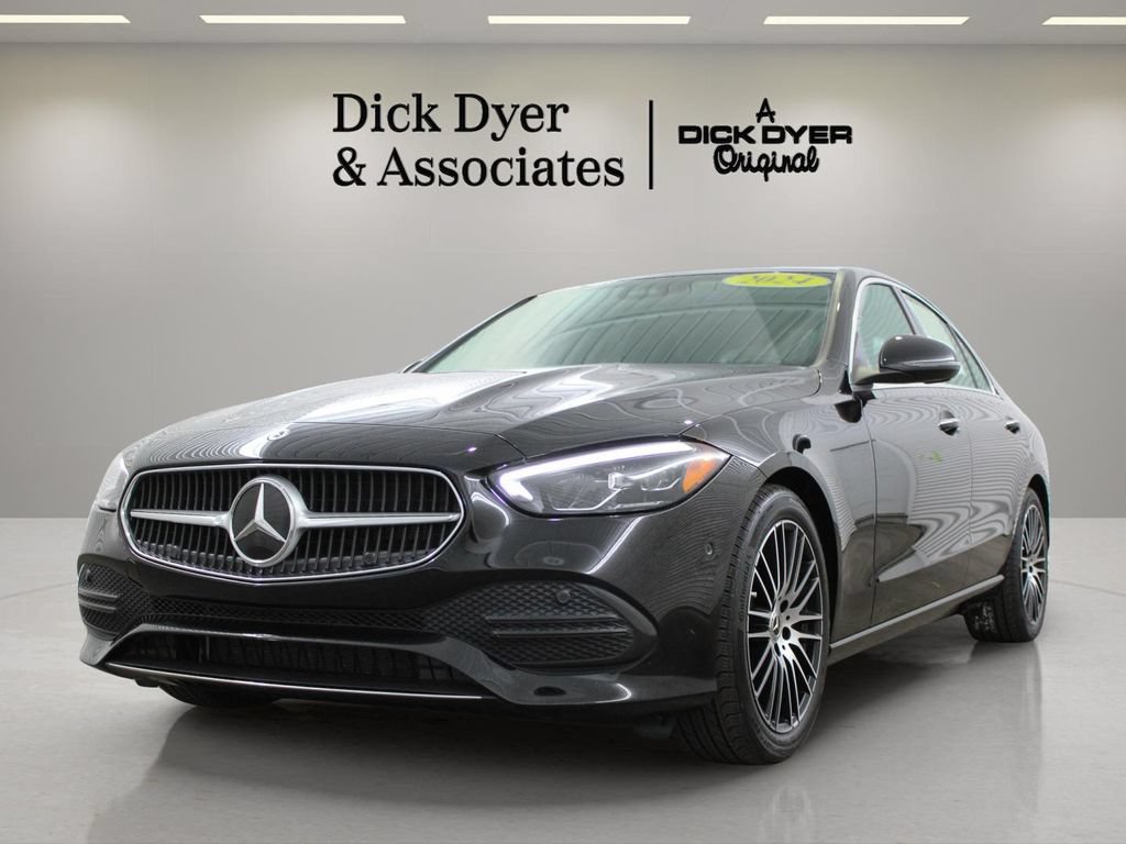 Used 2024 Mercedes-Benz C 300 Sedan image 5