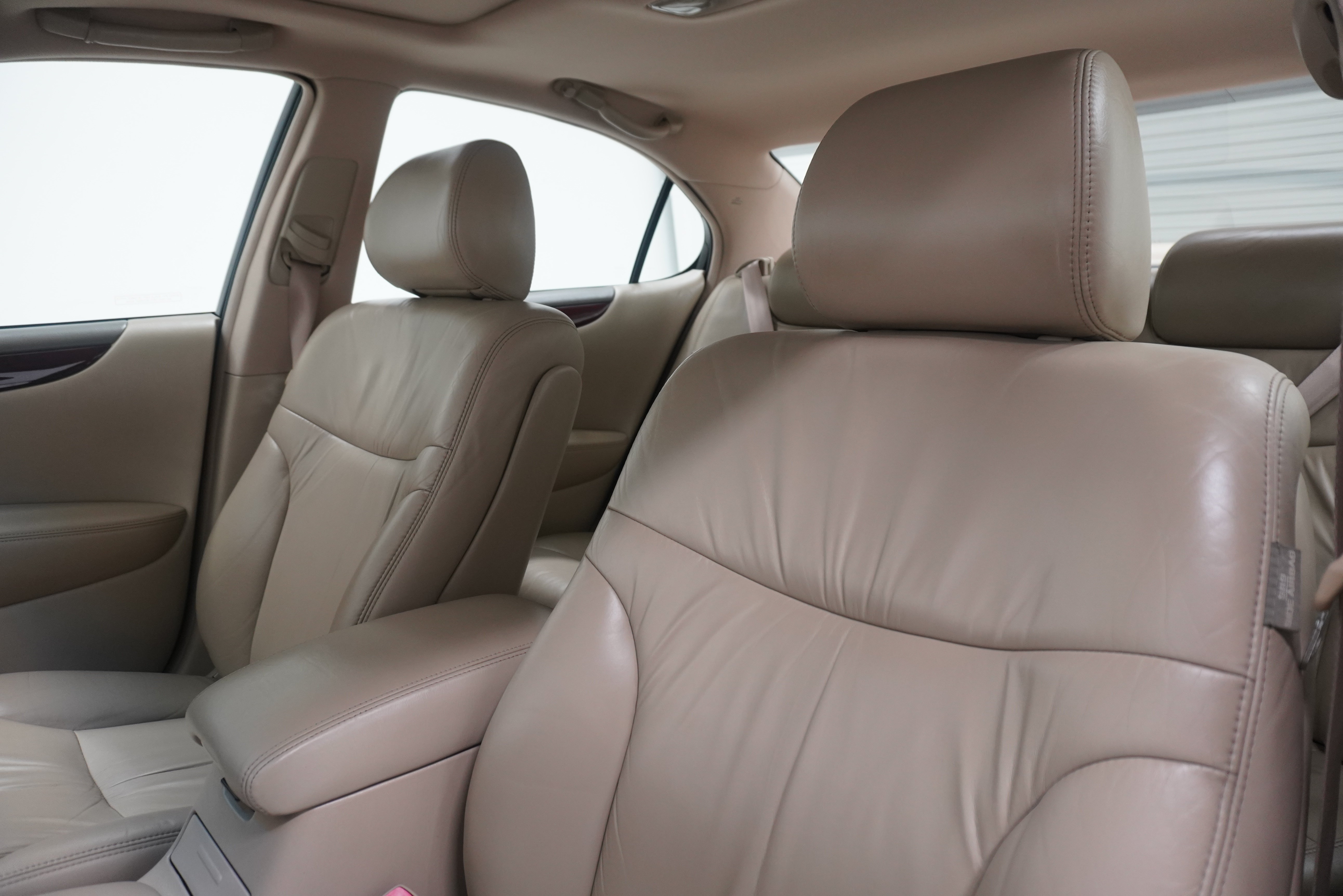Used 2004 Lexus ES 330 w/ Premium Pkg FWD image 11