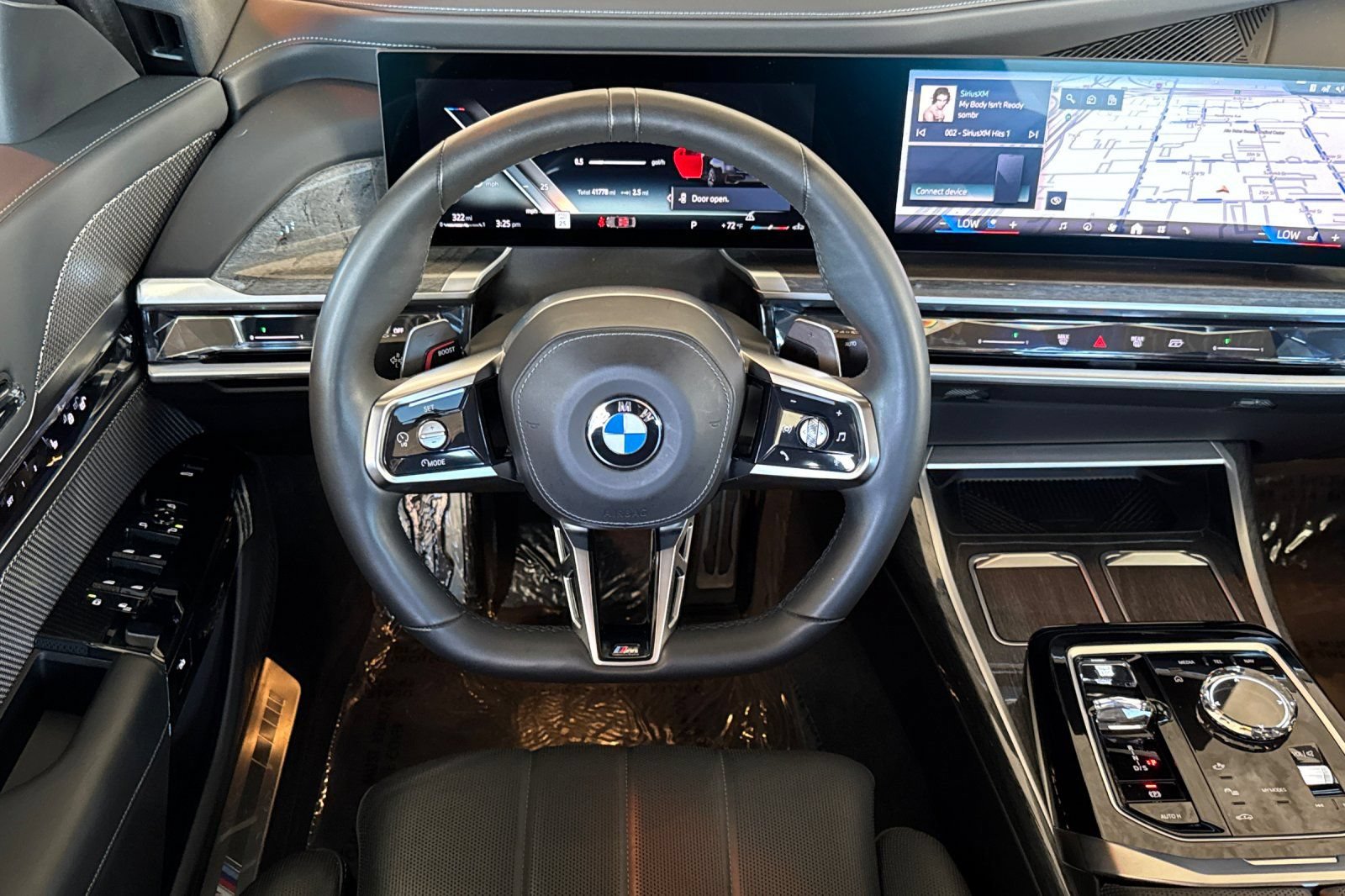 Used 2023 BMW 760i xDrive w/ Luxury Rear Seating Package AWD/4WD image 17