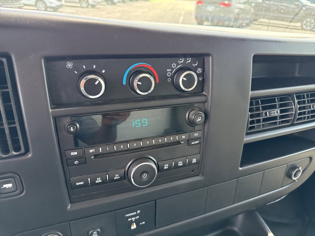 Used 2013 GMC Savana 3500 image 18