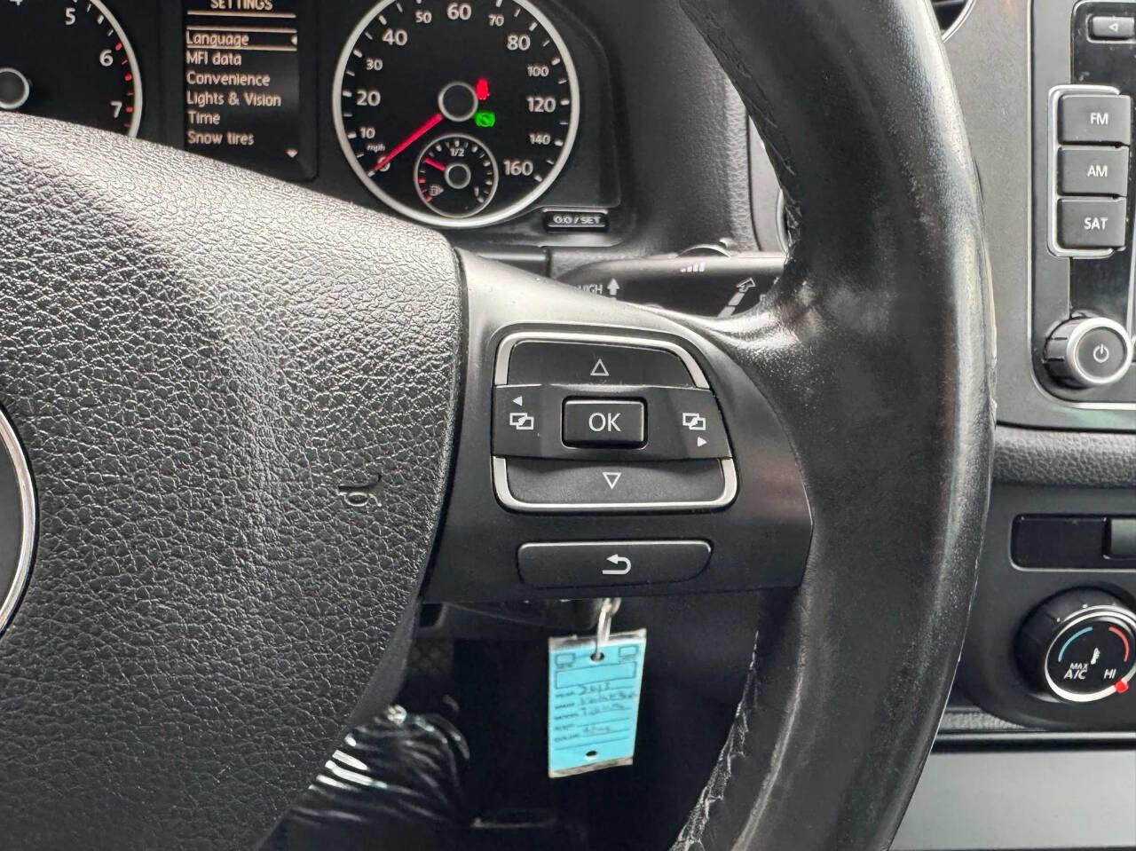 Used 2013 Volkswagen Tiguan S image 20