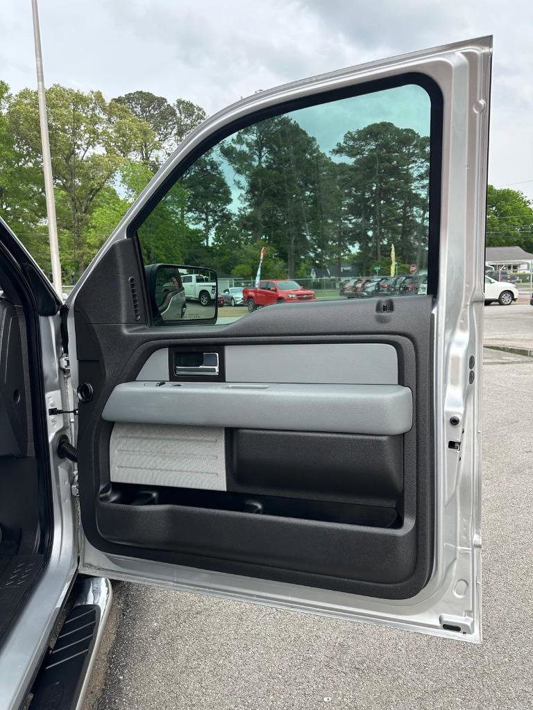 Used 2012 Ford F150 XLT w/ XLT Chrome Pkg RWD image 13