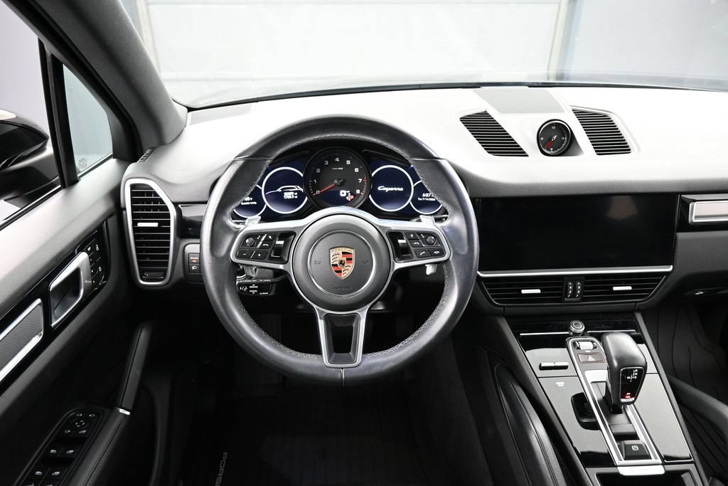 Certified 2023 Porsche Cayenne Platinum Edition AWD/4WD image 18