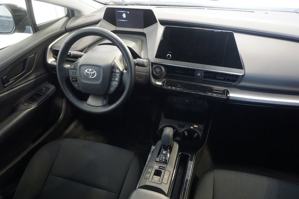 Used 2023 Toyota Prius LE FWD image 23
