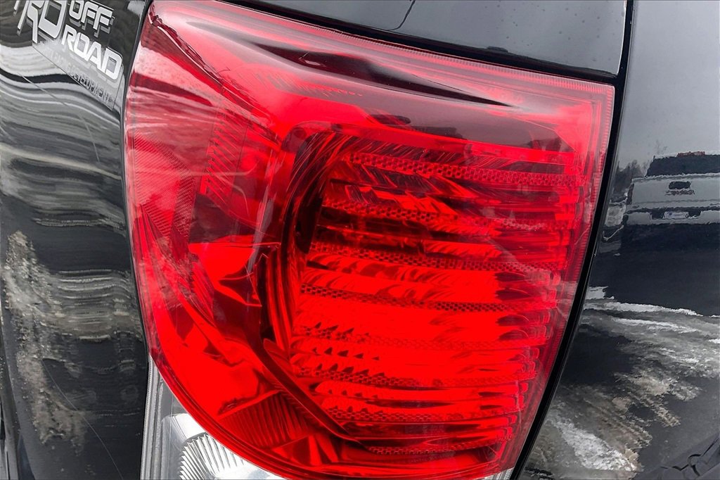 Used 2013 Toyota Tundra Limited image 28