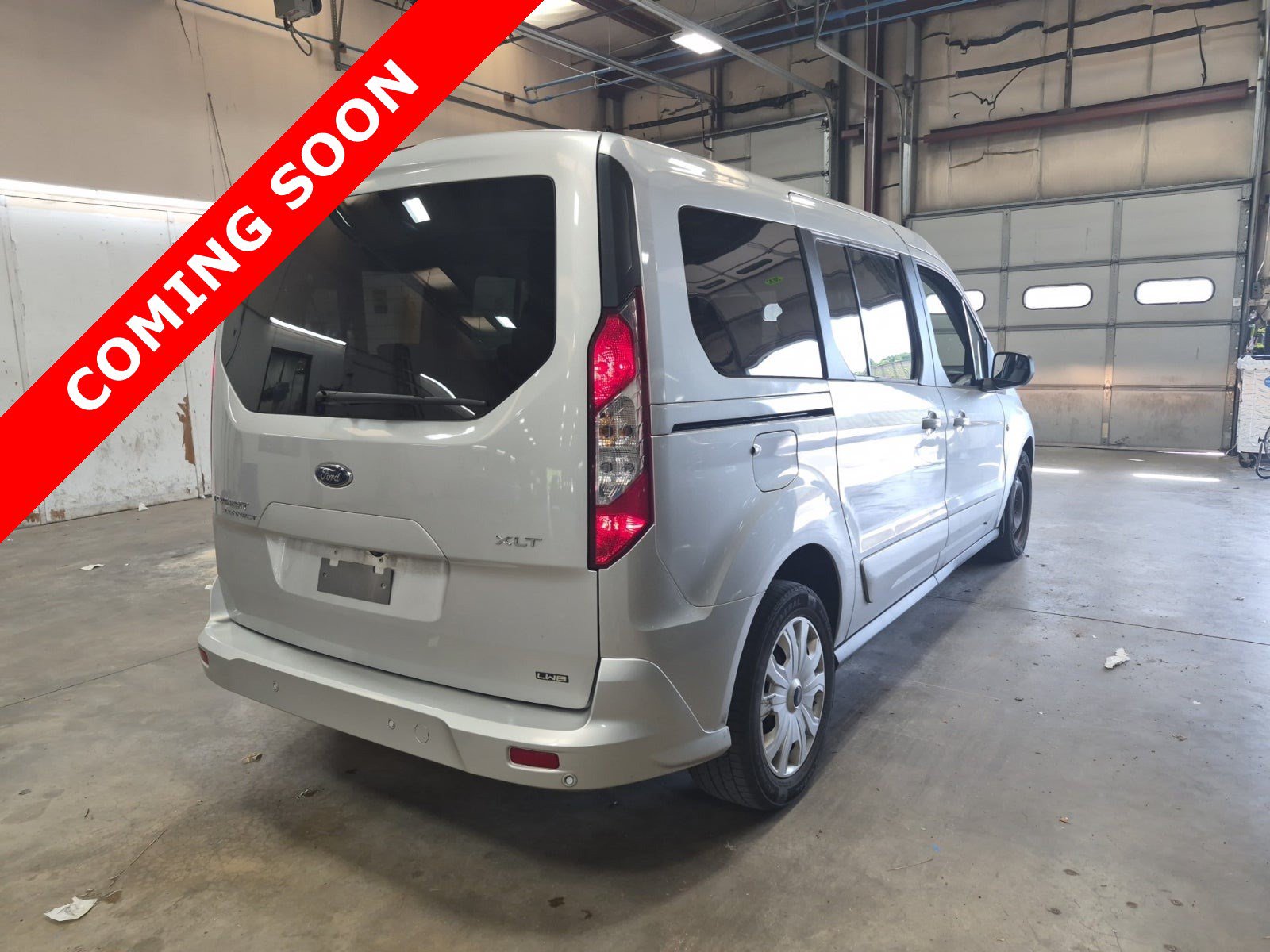 Used 2022 Ford Transit Connect XLT FWD image 3