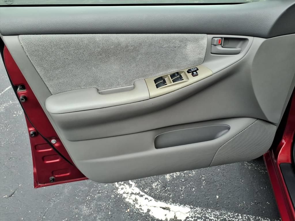 Used 2007 Toyota Corolla CE FWD image 15
