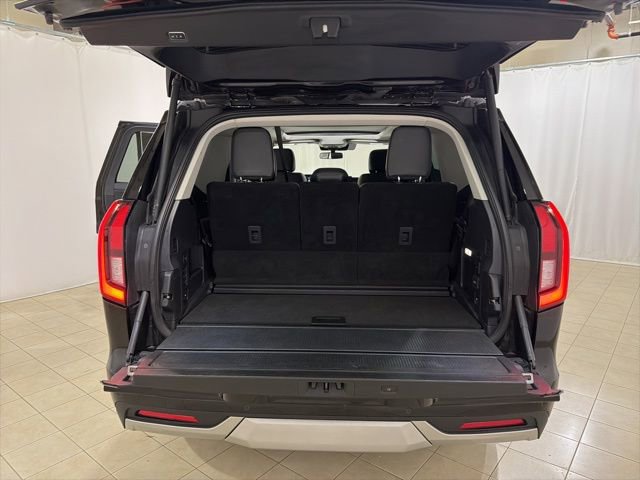 Used 2025 Ford Expedition Platinum AWD/4WD image 26