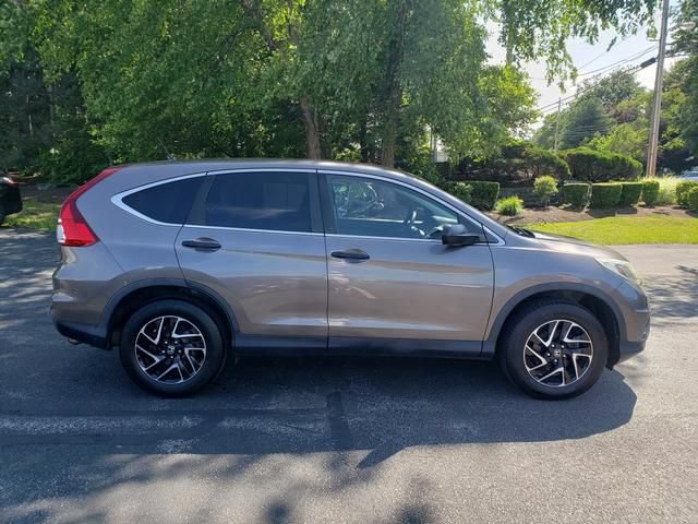 Used 2016 Honda CR-V SE image 2