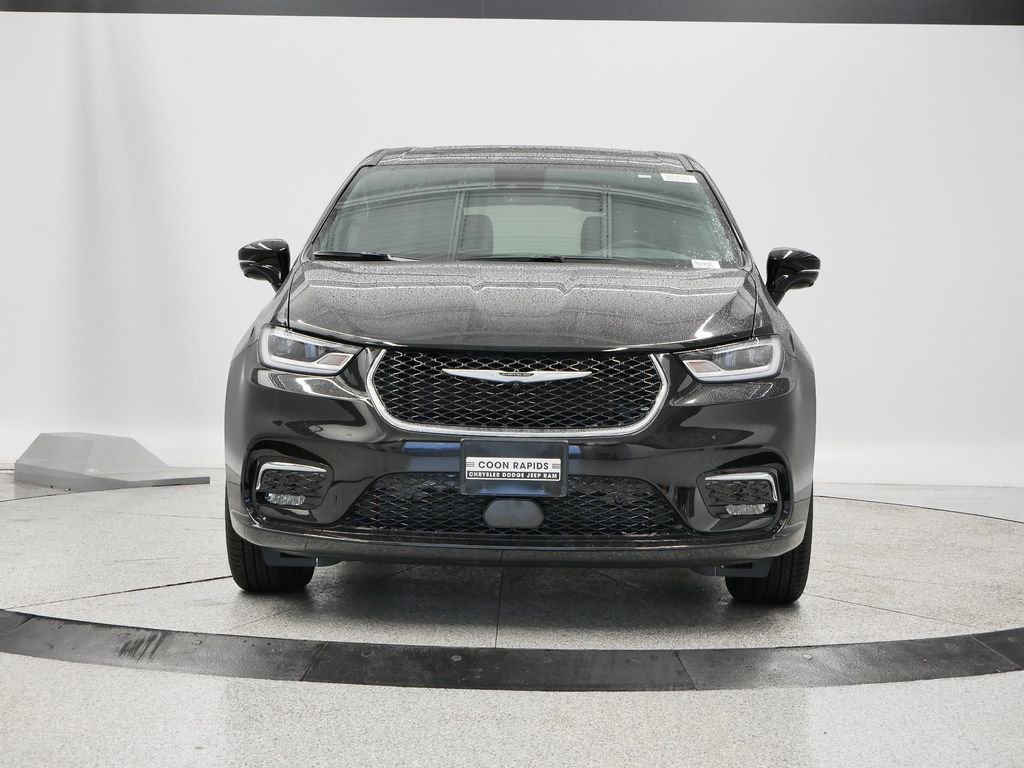 New 2026 Chrysler Pacifica Select AWD/4WD image 13