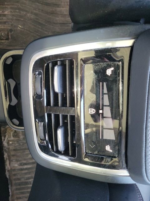 Used 2022 Volvo XC90 T6 Inscription w/ Advanced Package image 34