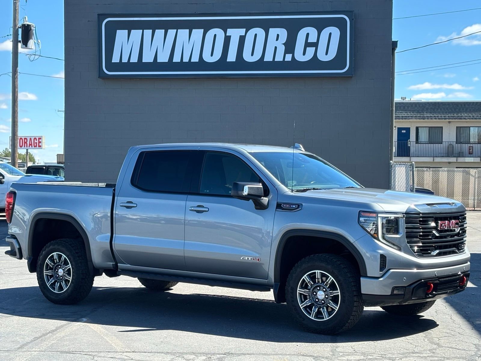 Used 2024 GMC Sierra 1500 AT4 w/ AT4 Premium Package image 1