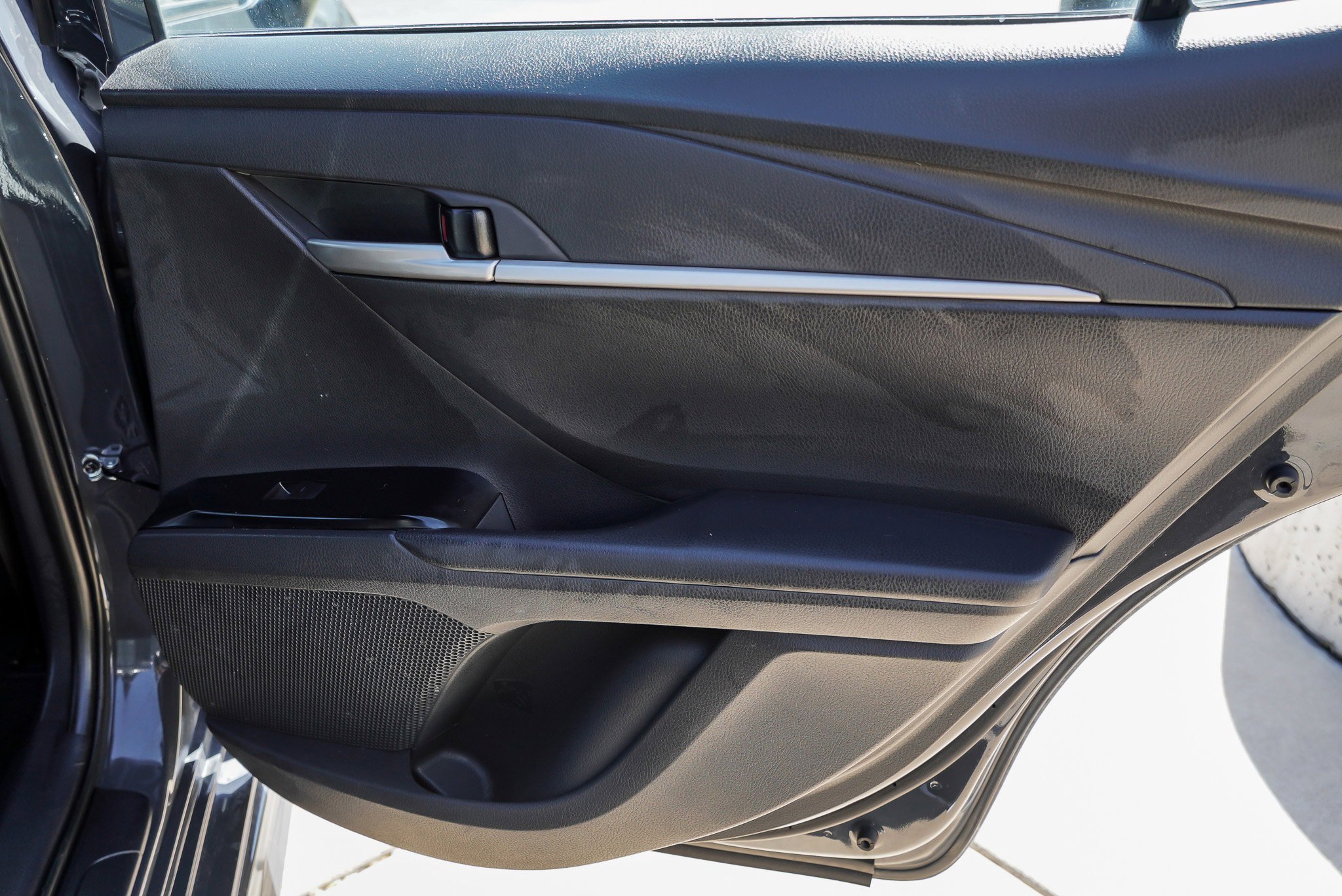Used 2025 Toyota Camry SE FWD image 28