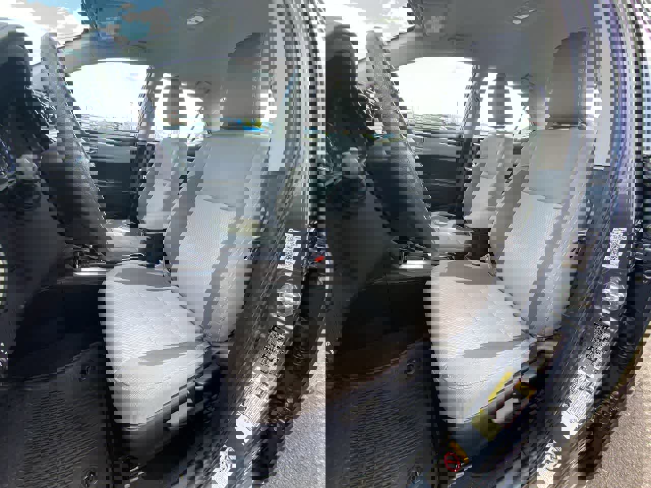 Used 2019 Toyota Corolla LE FWD image 11