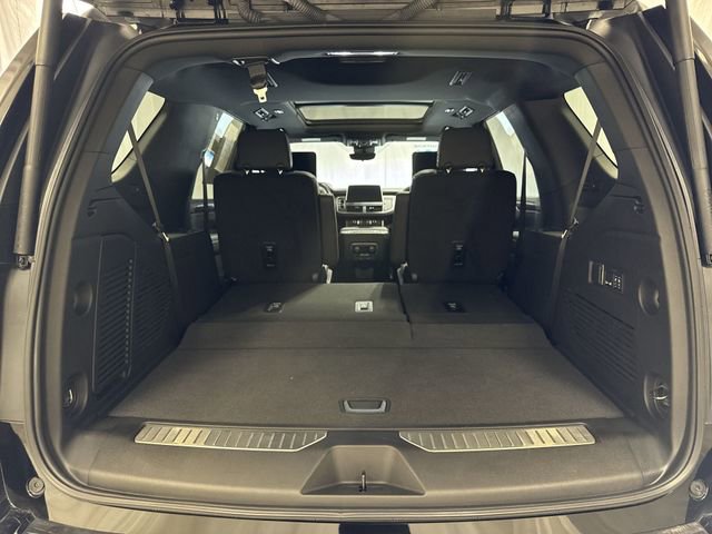 Used 2024 Chevrolet Tahoe High Country AWD/4WD image 31