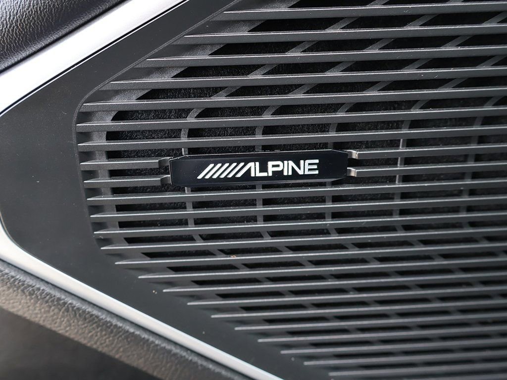 Used 2025 Jeep Wagoneer L Series II w/ 8-pass Seating Package AWD/4WD image 55