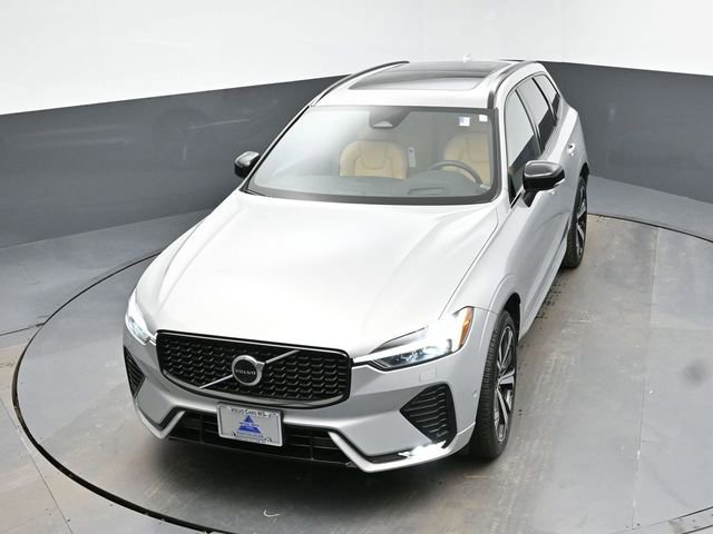 Used 2023 Volvo XC60 B6 Ultimate w/ Climate Package image 39