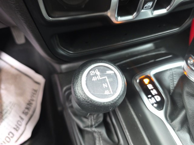 Used 2024 Jeep Wrangler Unlimited Sport AWD/4WD image 12
