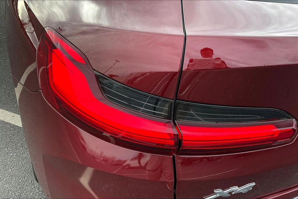 Used 2025 BMW X4 xDrive30i w/ Premium Package image 23