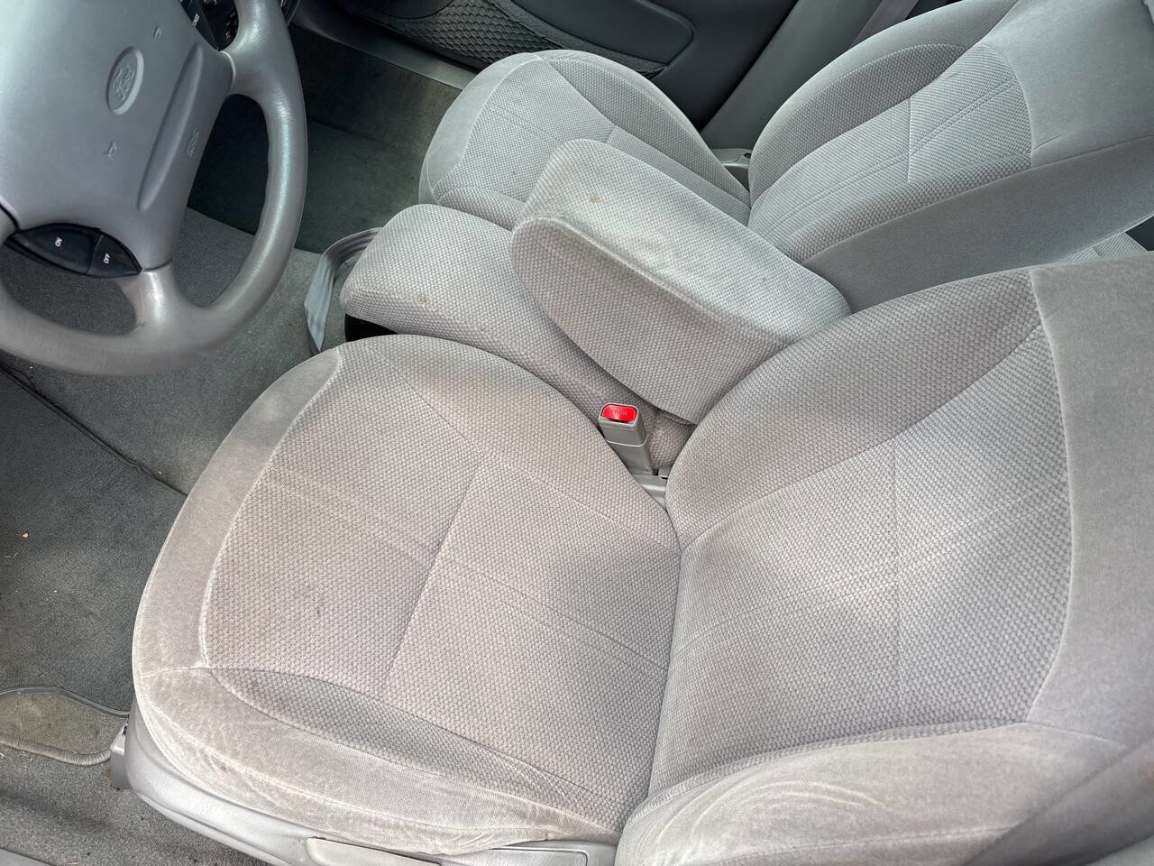 Used 1998 Ford Taurus SE FWD image 18