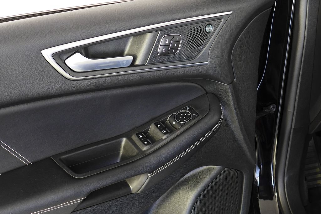 Used 2023 Ford Edge ST AWD/4WD image 12