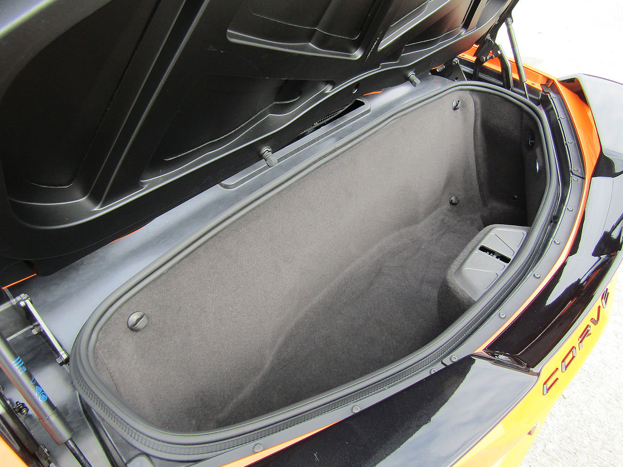 Used 2023 Chevrolet Corvette Stingray Premium Conv w/ Z51 Performance Package image 20