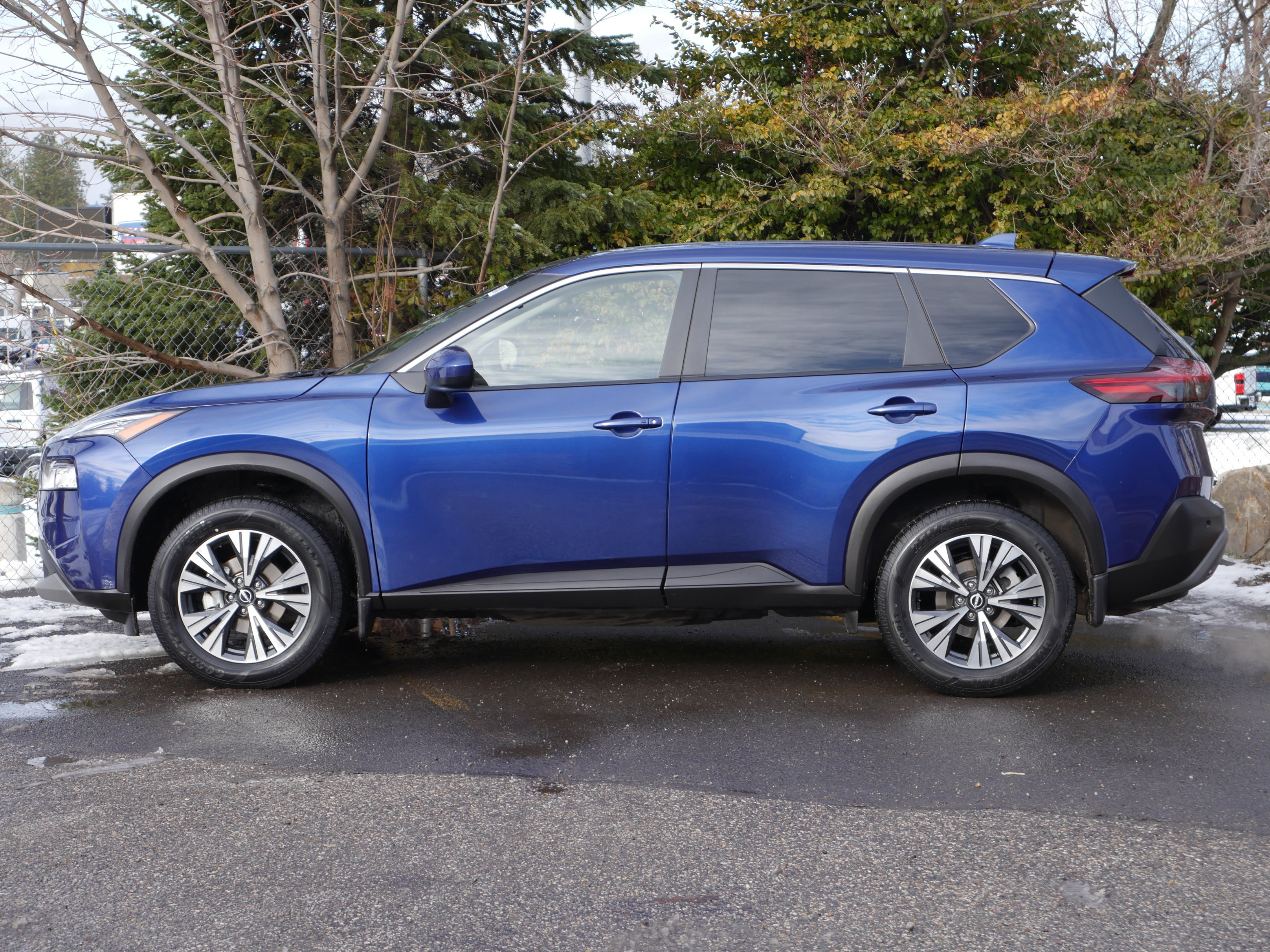 Certified 2023 Nissan Rogue SV image 14
