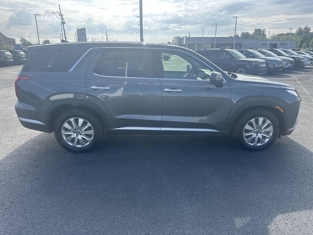 Used 2023 Hyundai Palisade SE w/ Cargo Package AWD/4WD image 9