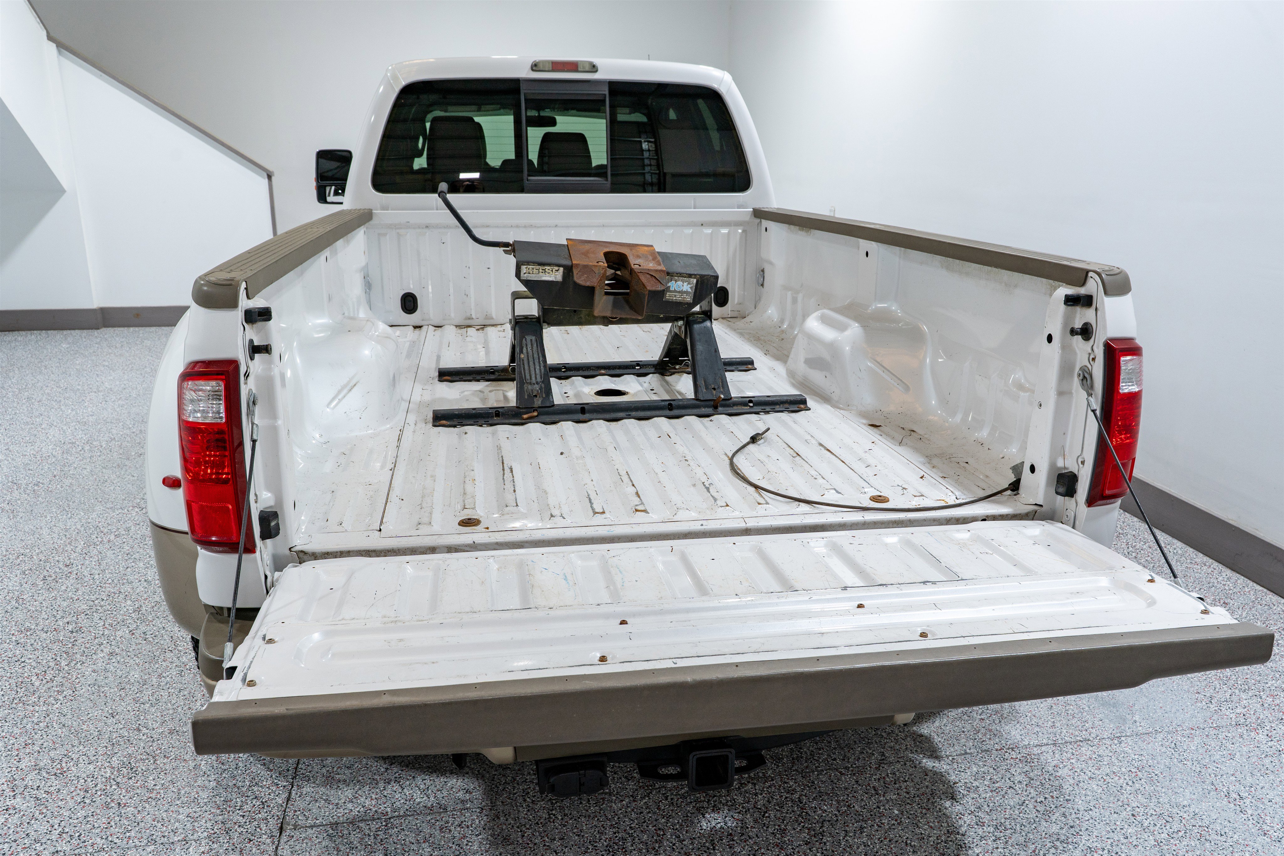 Used 2012 Ford F350 King Ranch w/ King Ranch w/Chrome Pkg image 12