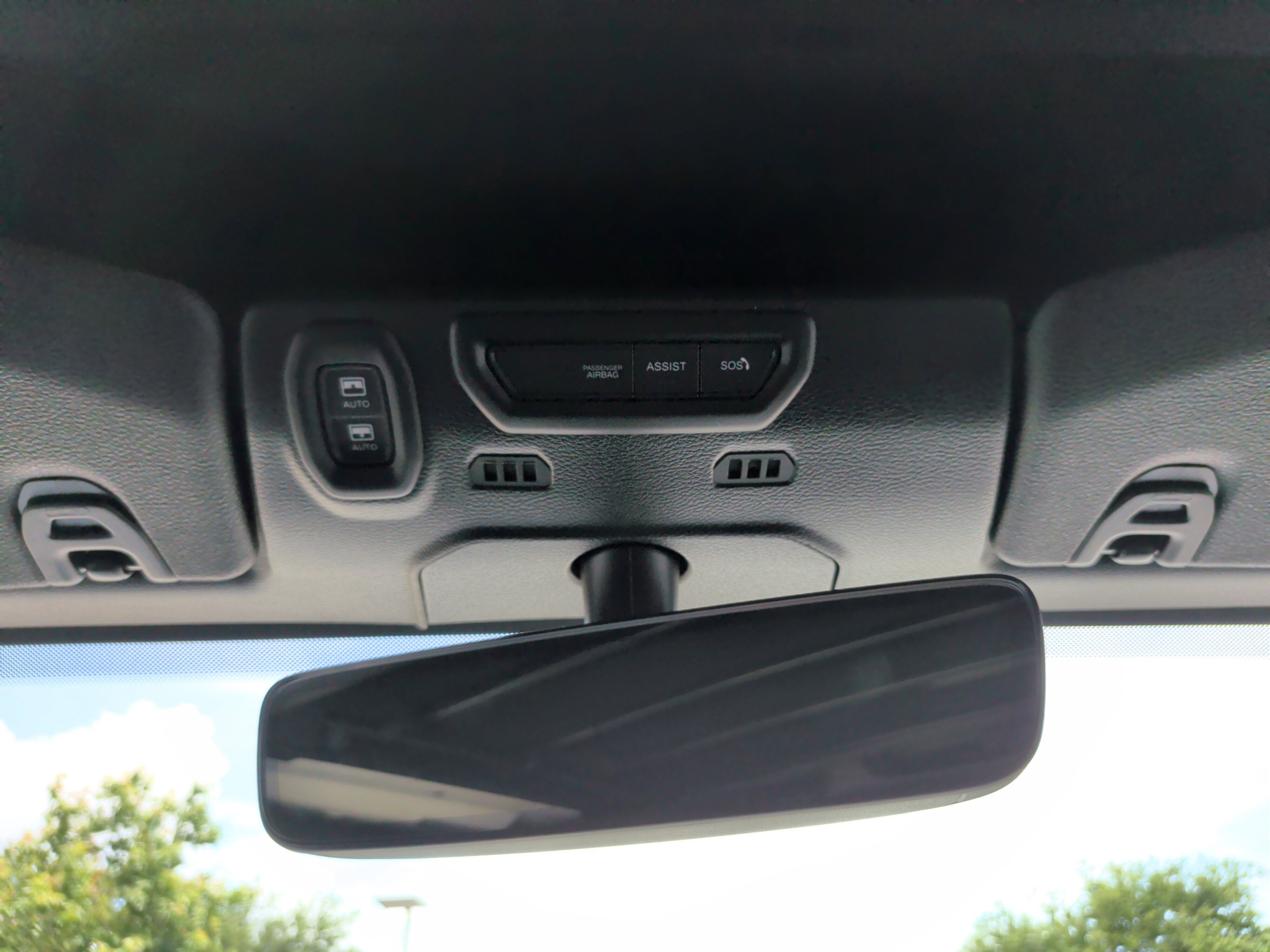 Used 2022 Jeep Wrangler Unlimited Rubicon w/ LED Lighting Group AWD/4WD image 32