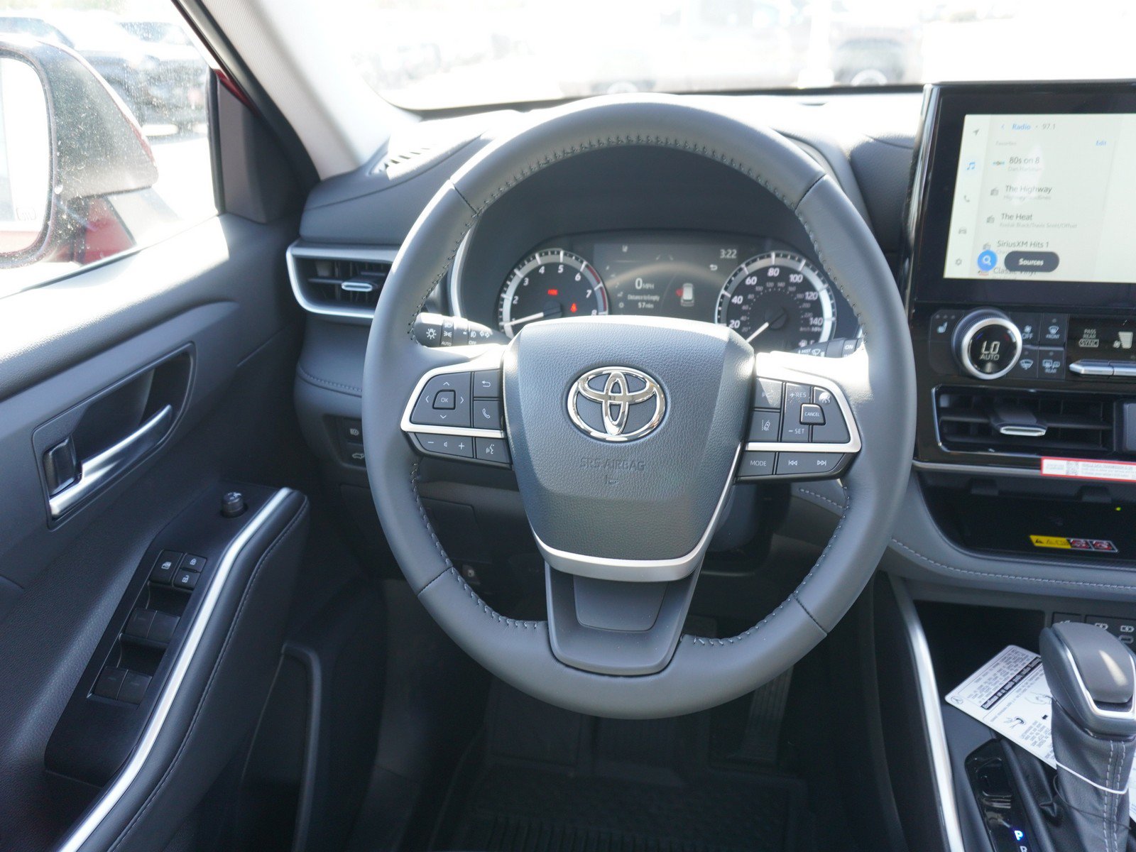 New 2026 Toyota Highlander XLE AWD/4WD image 17