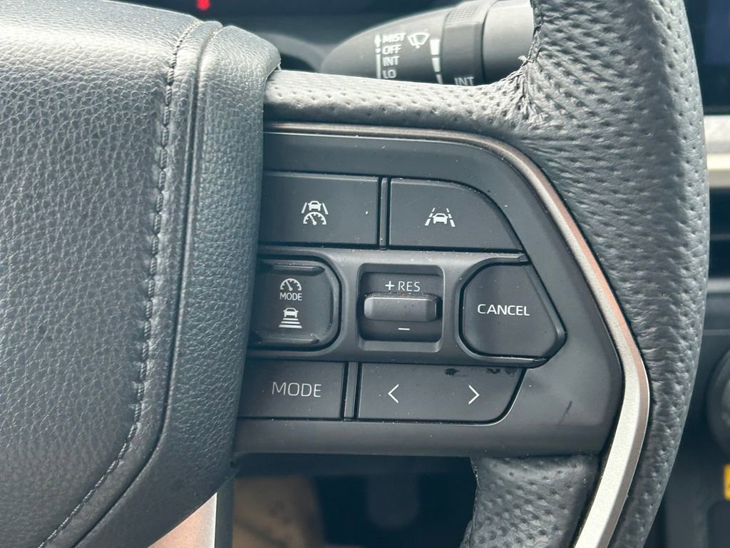 Used 2025 Toyota Tacoma 4x4 Double Cab Hybrid image 43