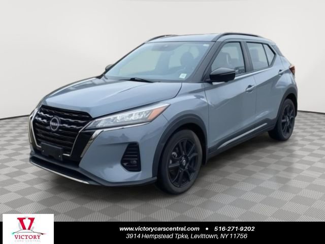 Used 2023 Nissan Kicks SR w/ SR Premium Package FWD image 1