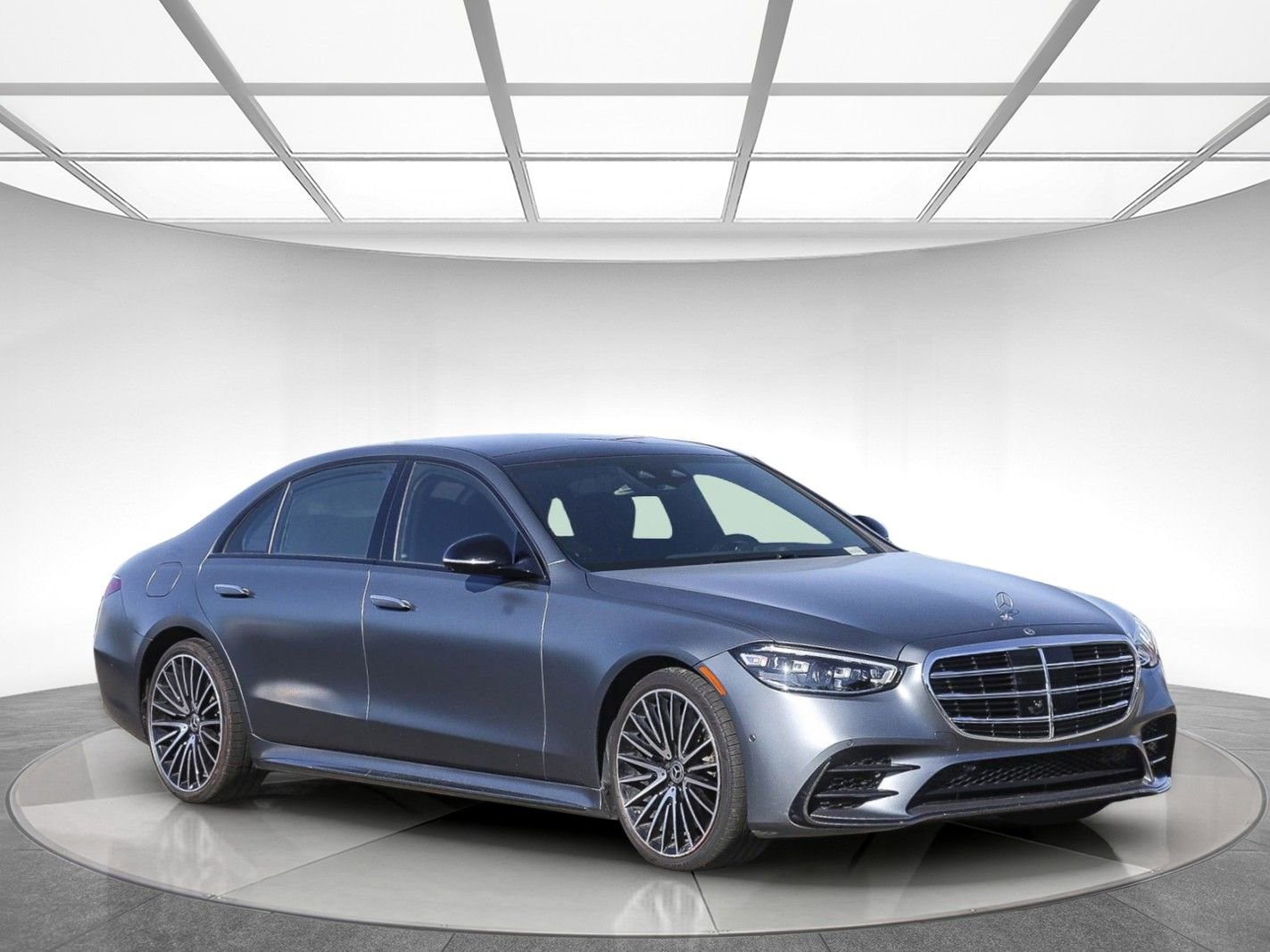 Used 2023 Mercedes-Benz S 580 4MATIC Sedan image 4