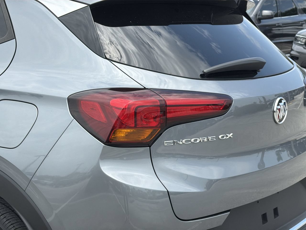 Used 2020 Buick Encore GX Essence FWD image 7