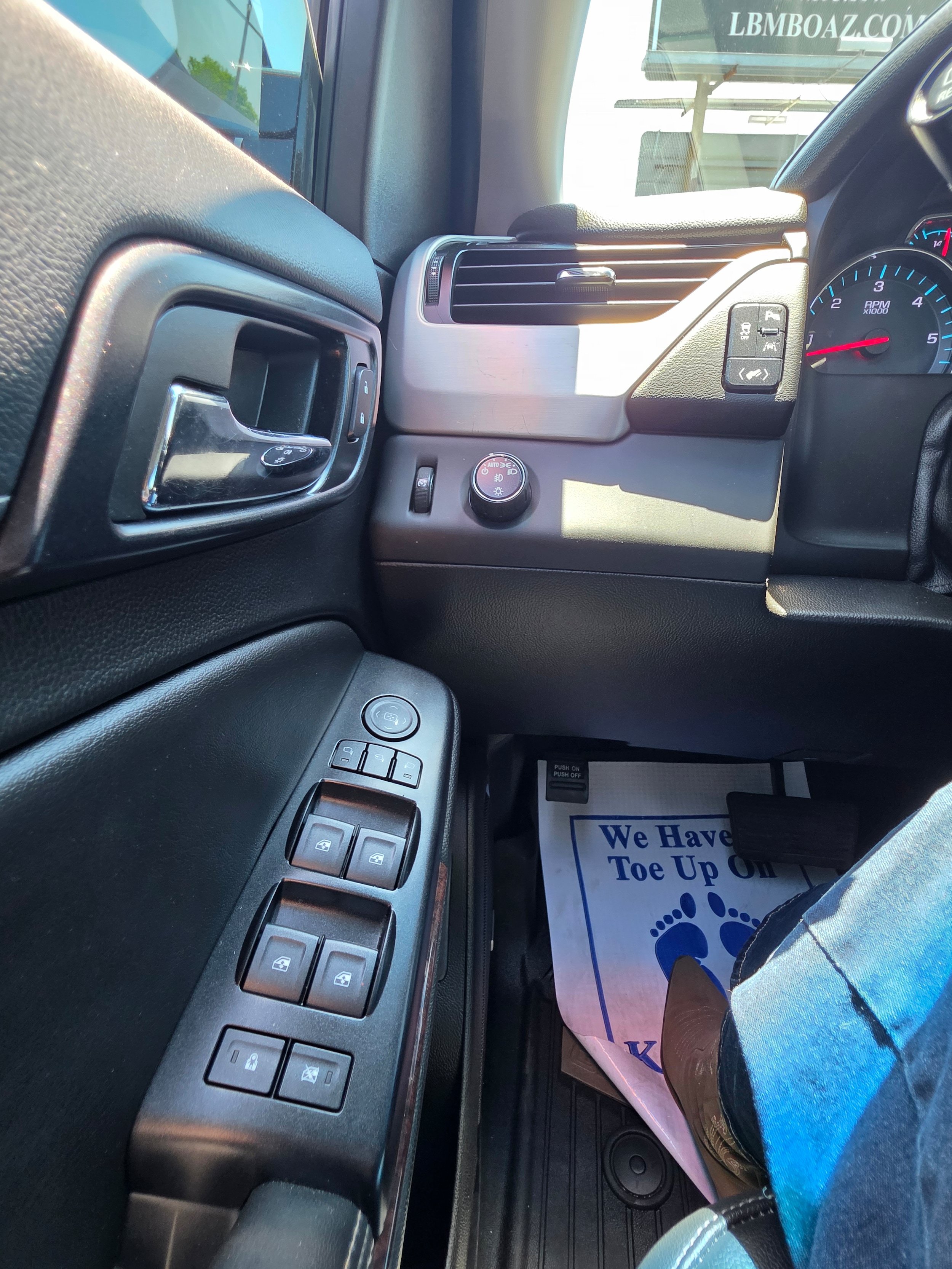 Used 2018 GMC Yukon SLT RWD image 14