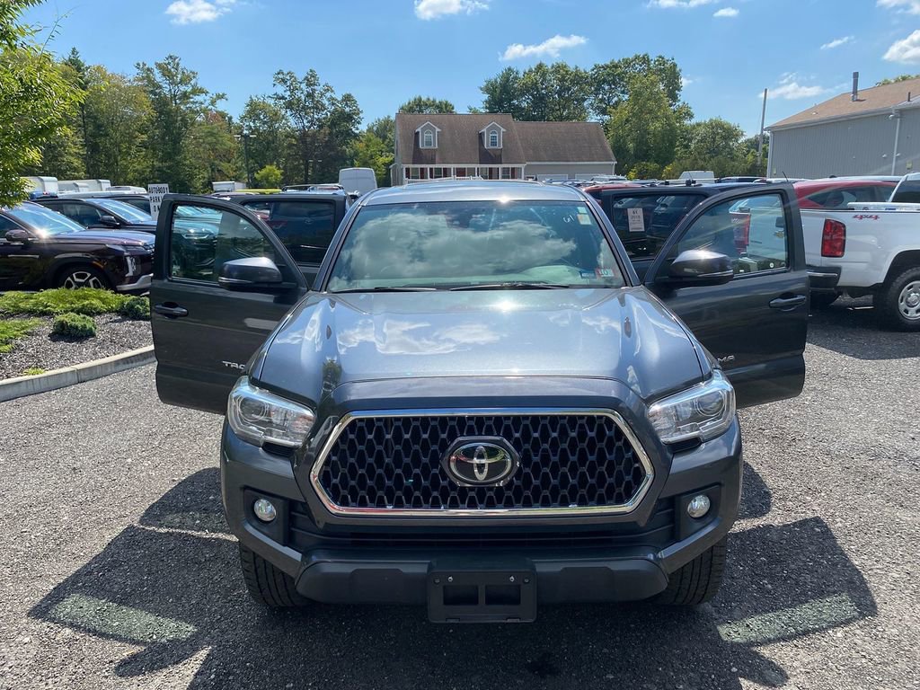 Used 2018 Toyota Tacoma TRD Off-Road w/ Technology Package AWD/4WD image 30