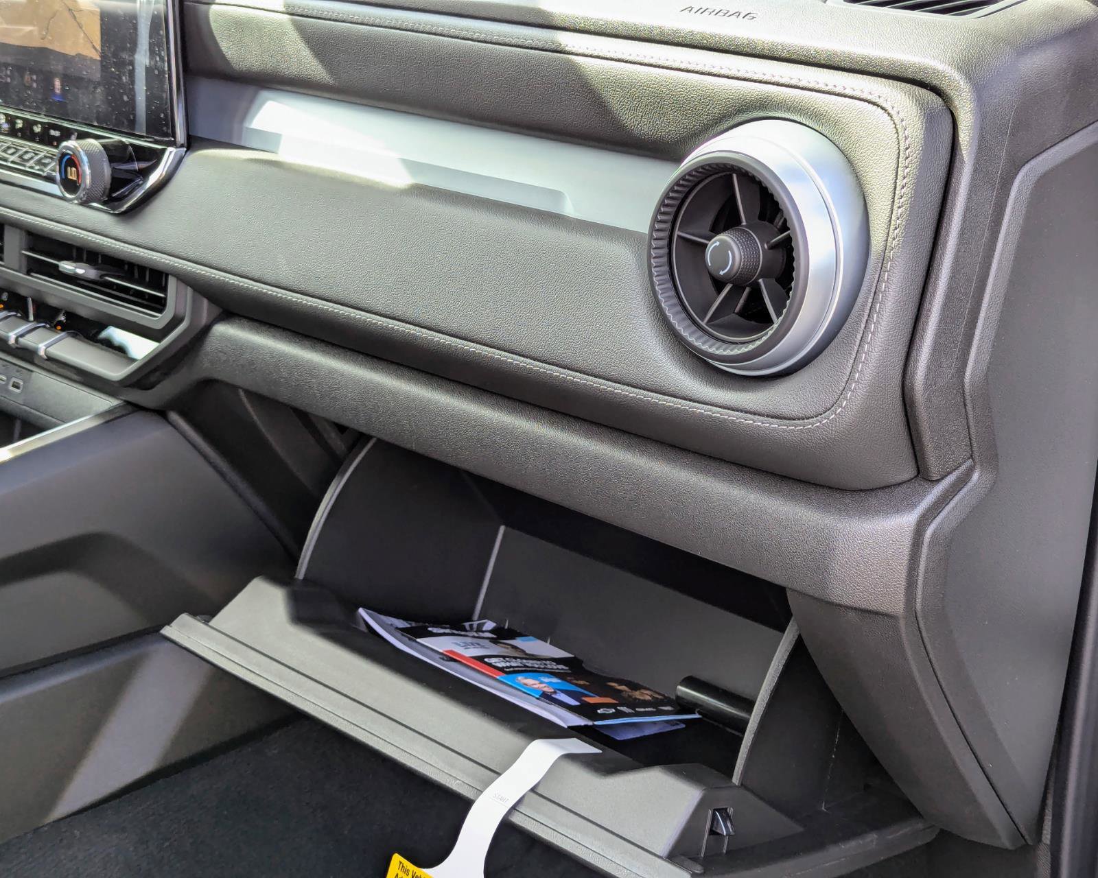 New 2026 Chevrolet Colorado LT w/ LT Convenience Package image 43