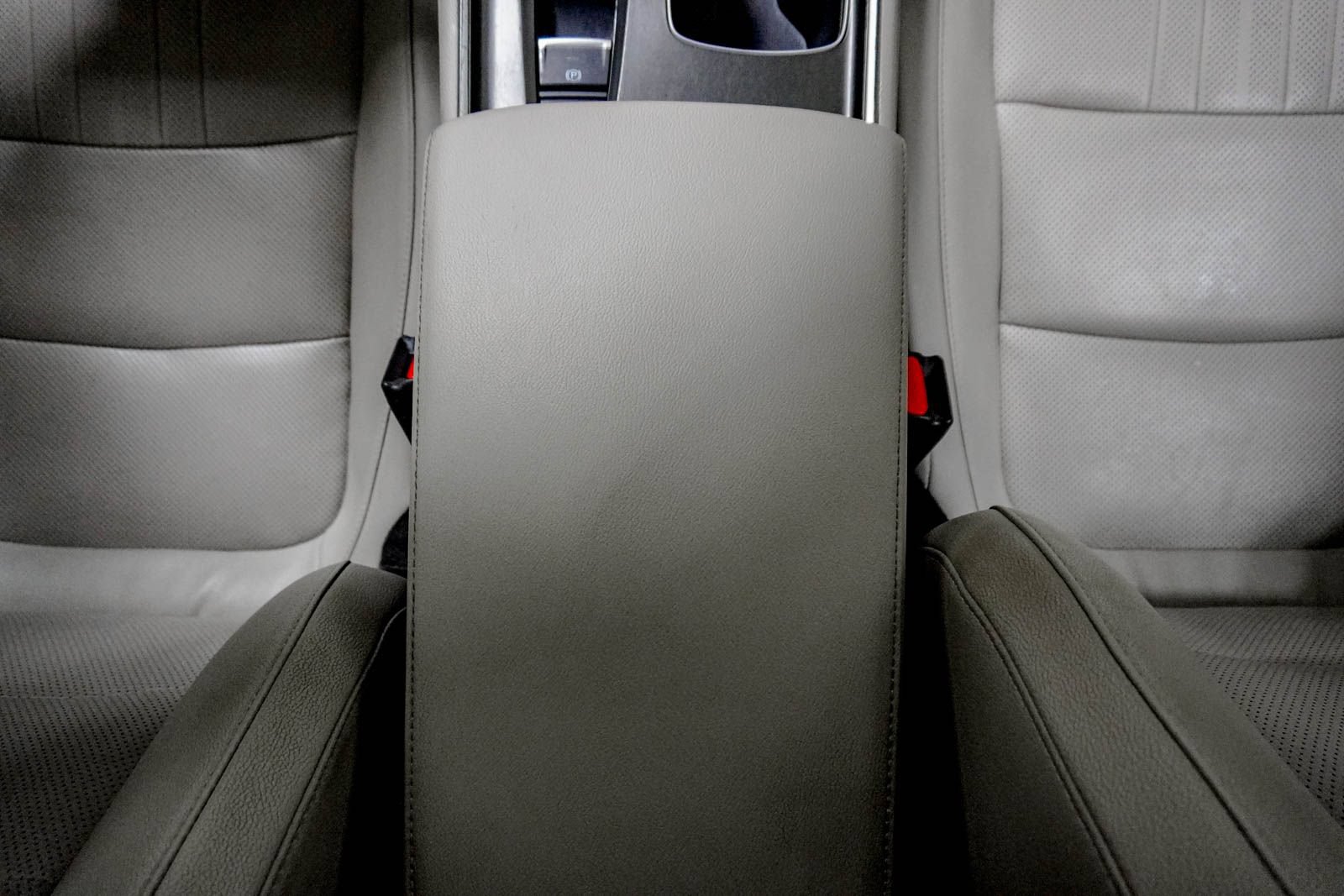 Used 2018 Honda Accord Touring image 29