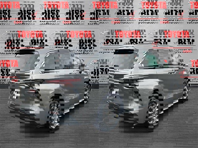 New 2026 Toyota Sienna LE image 4
