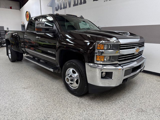 Used 2019 Chevrolet Silverado 3500 LTZ w/ Duramax Plus Package image 40