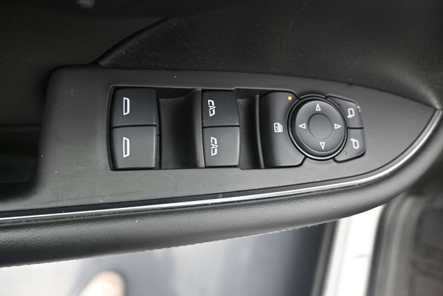 Used 2024 Buick Envision Preferred AWD/4WD image 13